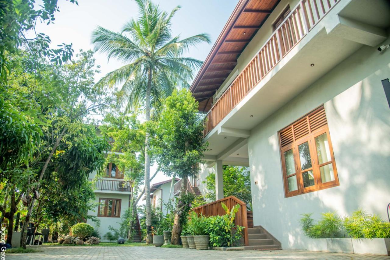 Lagoon Gate Tangalle Resort Extérieur photo